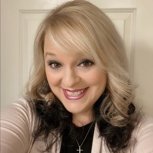 Meet your Posher, Sandi